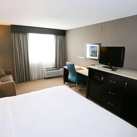 Wyndham Garden Westlake-2