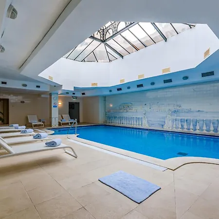 Olissippo Lapa Palace - The Leading Hotels Of The World-2