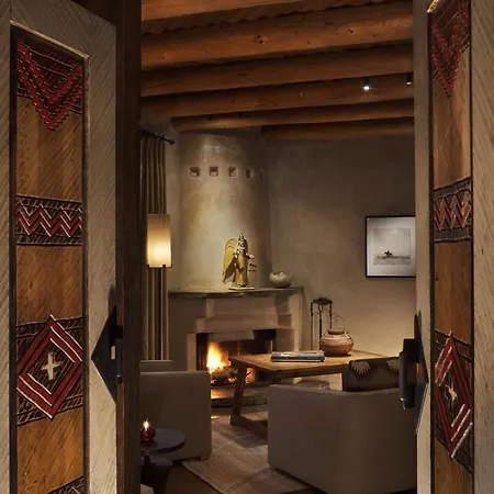 Rosewood Inn Of The Anasazi-3