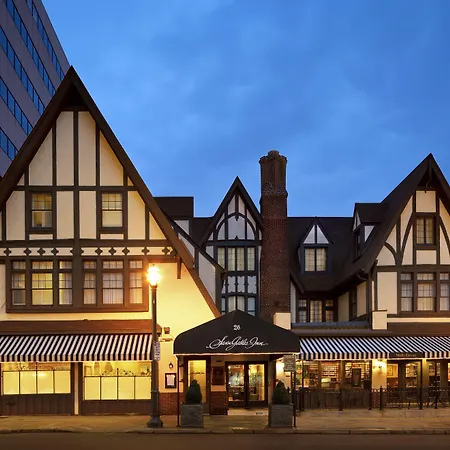 Seven Gables Inn, St Louis West, A Tribute Portfolio Hotel-2