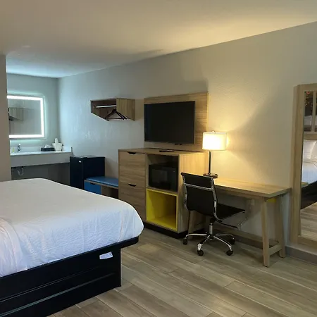 Days Inn By Wyndham Helen-2