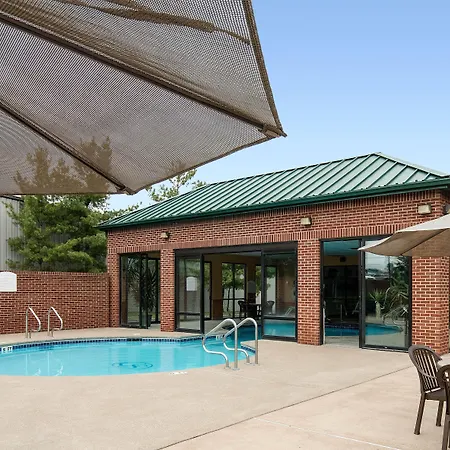 Comfort Suites Parkersburg South-2