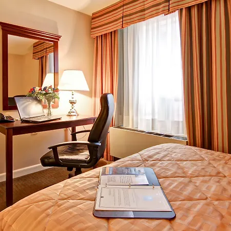 Comfort Inn & Suites-2