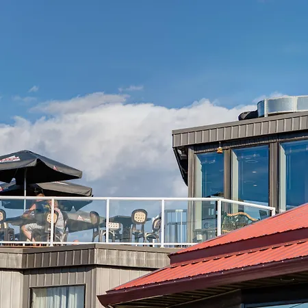 Ramada By Wyndham Kamloops-2