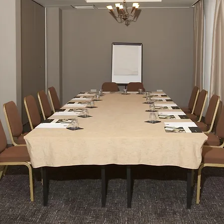 Humber Royal Hotel-3