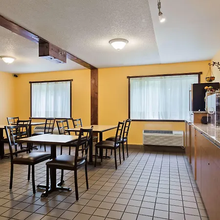 Quality Inn & Suites Red Wing-3