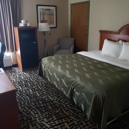 Quality Inn & Suites Mansfield-2