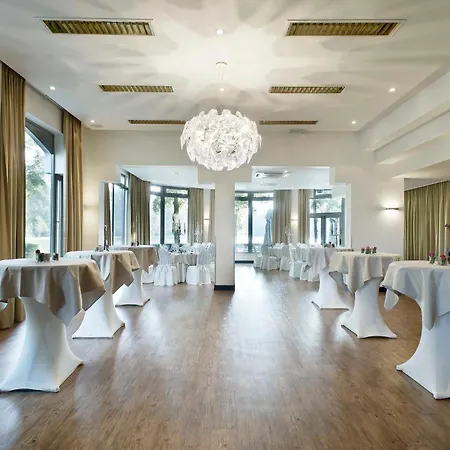 M Hotel-3