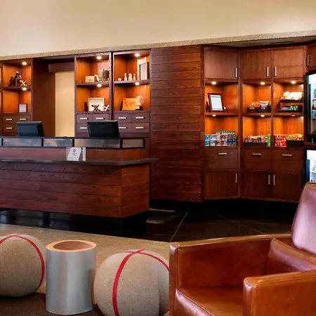 Four Points By Sheraton Hotel & Conference Centre Gatineau-Ottawa-2