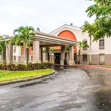 Quality Suites Fort Myers I-75-2