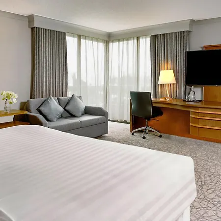 Crowne Plaza Toronto - North York By Ihg-3