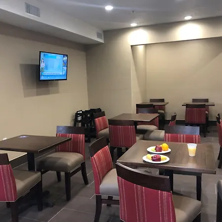 Comfort Inn & Suites Orange County John Wayne Airport-2