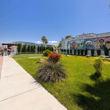 Ramada By Wyndham Kingman-2