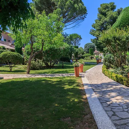 Auberge De Cassagne & Spa-2