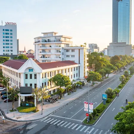 Emm Hotel Hue-3