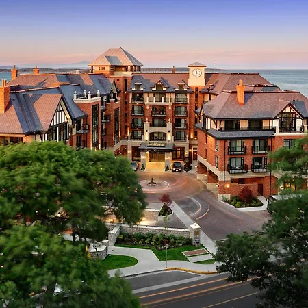 Oak Bay Beach Hotel-3