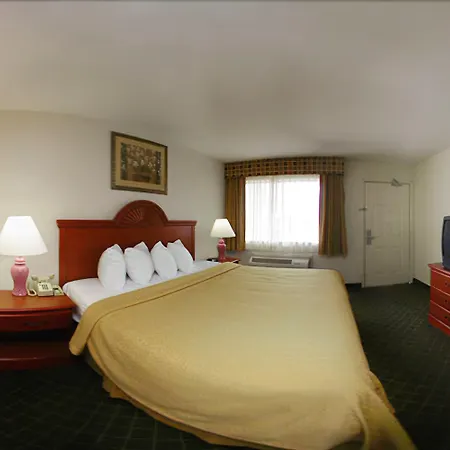Quality Inn Marshall-3