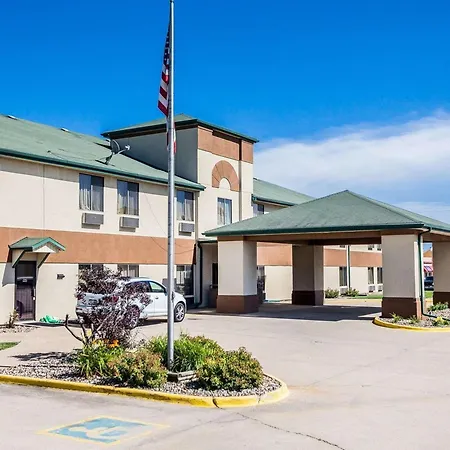 Quality Inn & Suites Altoona - Des Moines-2