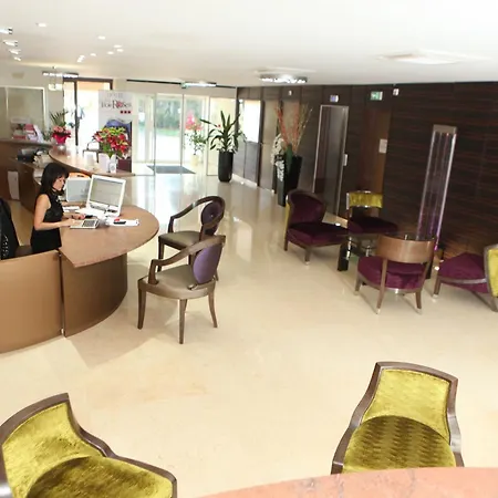 Hôtel Les Trois Roses, Meylan Grenoble The Originals Boutique-2