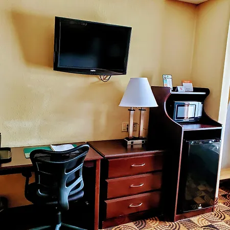 Quality Inn Brunswick Cleveland South-2