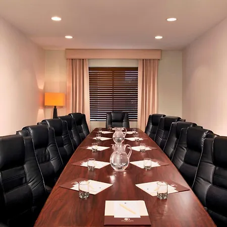 Doubletree By Hilton Vancouver-3
