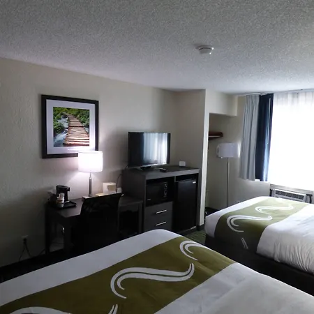 Quality Inn & Suites Leesburg Chain Of Lakes-2