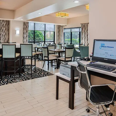 Hampton Inn Vero Beach Outlets-2