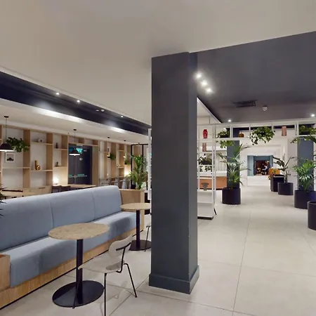 Clayton Hotel Dublin Airport Central-2