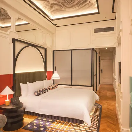 Qt Singapore-3