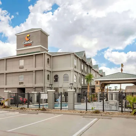 Comfort Suites Shenandoah-The Woodlands-3