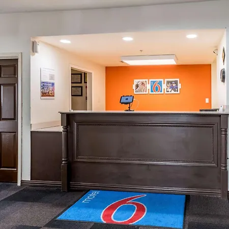 Motel 6-North Richland Hills, Tx - Rufe Snow-2