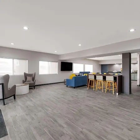 Quality Inn & Suites Artesia-3