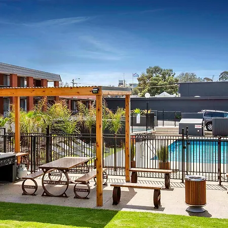 Mid City Motel Warrnambool-2