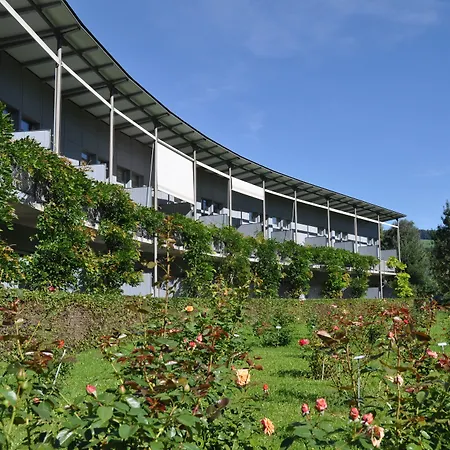Hotel Schloss Hünigen-3
