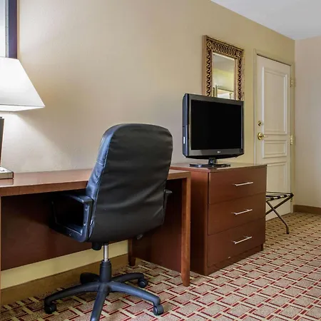 Quality Inn Jacksonville Near I-72-3