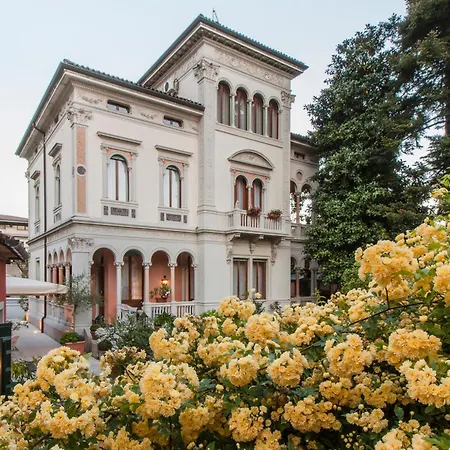 Villa Abbazia Relais & Chateaux-3