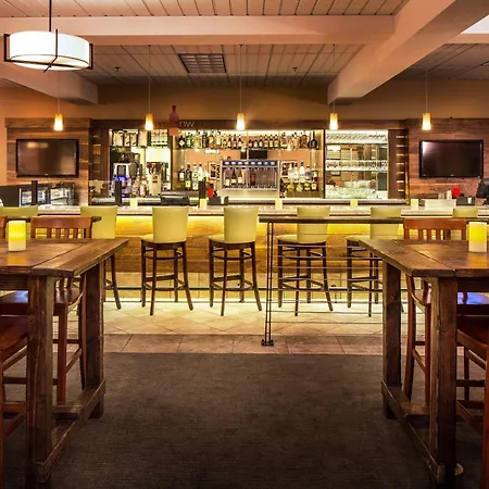 Doubletree By Hilton Olympia-3