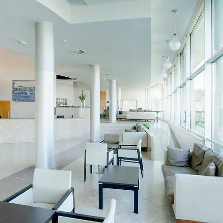 Tryp By Wyndham Porto Expo Hotel-3