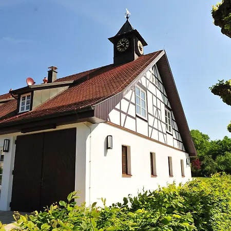 Wald&Schlosshotel Friedrichsruhe-3