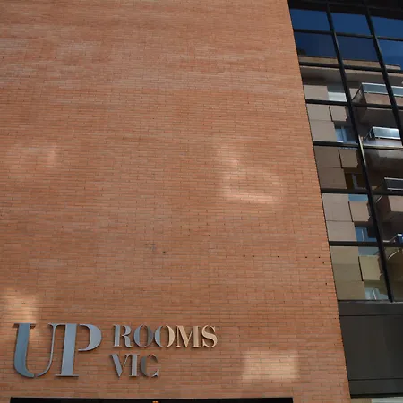 Up Rooms Vic Hotel-2