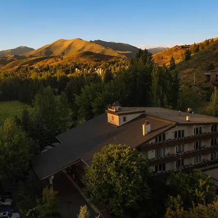 Knob Hill Inn-3