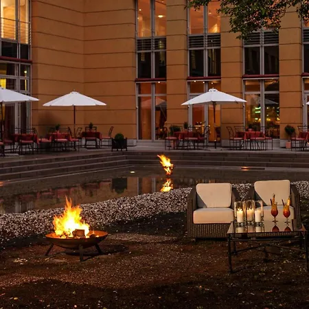 Hotel Elbflorenz Dresden-2