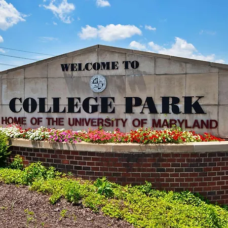 Hampton Inn College Park-3