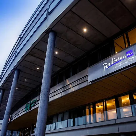 Radisson Blu Airport Terminal Hotel-2