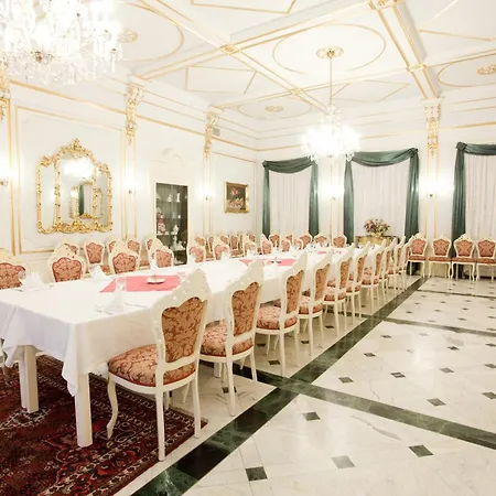 Pannonia Hotel-2