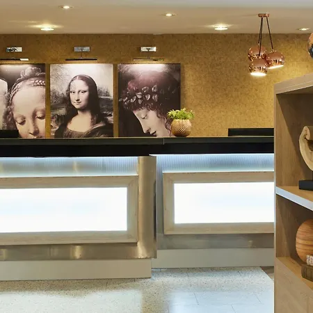 Leonardo London Heathrow Airport-2