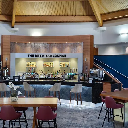 Delta Hotels By Marriott Waltham Abbey-3