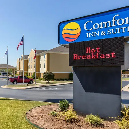 Comfort Inn & Suites Bryant - Benton-3