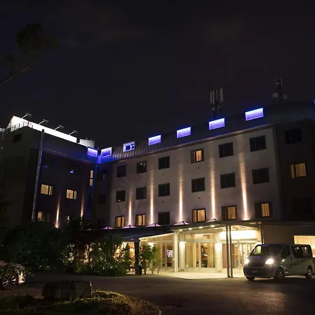 Smart Hotel Holiday-3