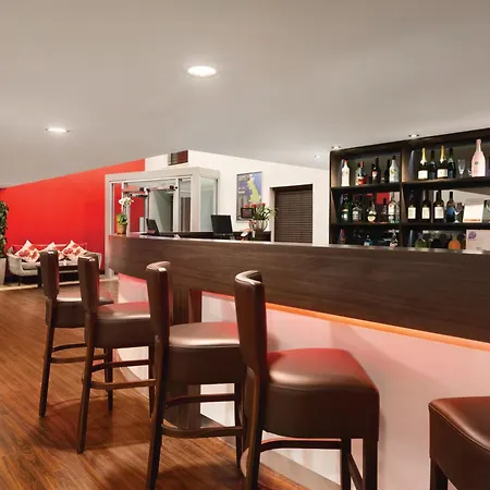 Ramada Oxford-3